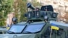 Украинский военный с американским противотанковым ракетным комплексом «Джавелин» (Javelin) во время военного парада ко Дню Независимости Украины. Киев, 24 августа 2018 года