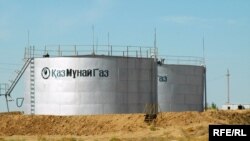 «ҚазМұнайГаз» Барлау Өндіру» АҚ мұнай қазандары. (Көрнекі сурет)